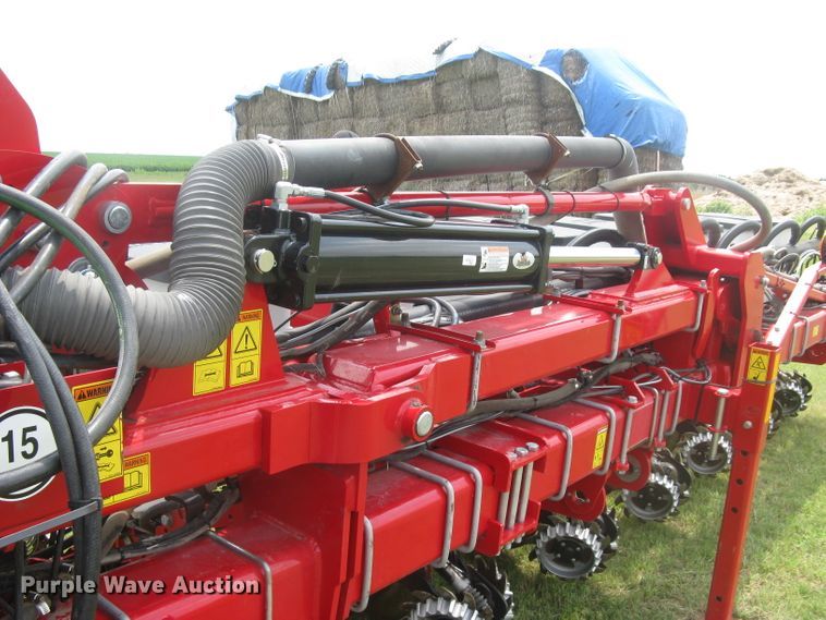 image for item DG5275 2019 White 9776 VE  no-till planter