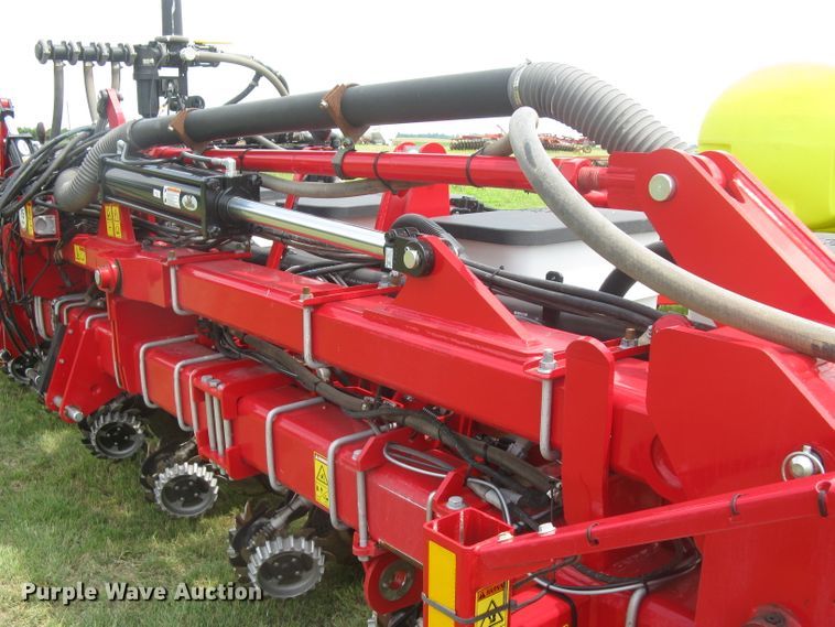 image for item DG5275 2019 White 9776 VE  no-till planter