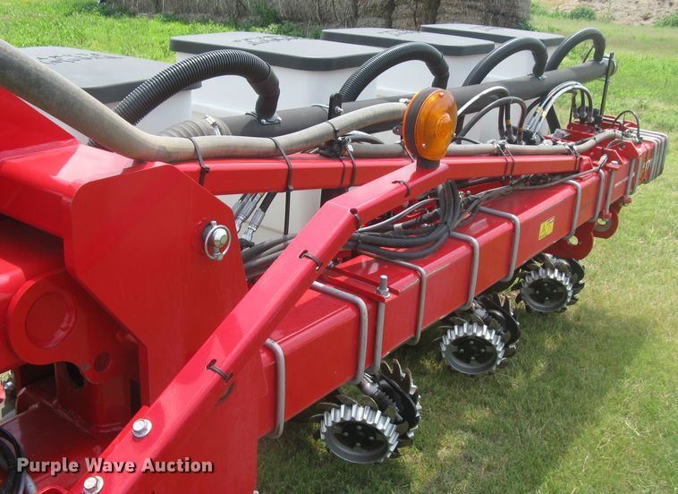 image for item DG5275 2019 White 9776 VE  no-till planter