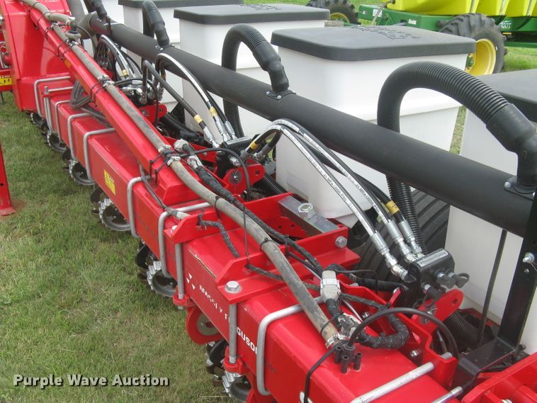 image for item DG5275 2019 White 9776 VE  no-till planter