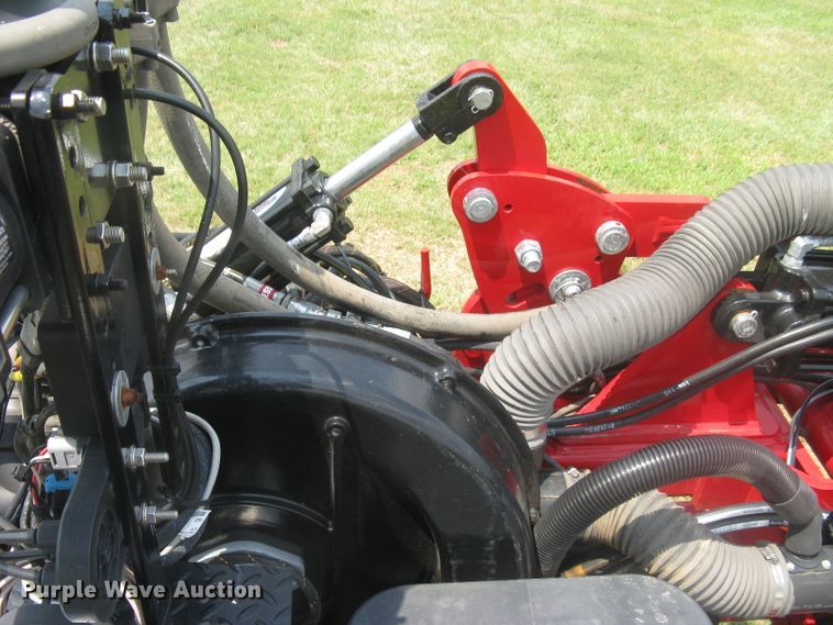 image for item DG5275 2019 White 9776 VE  no-till planter