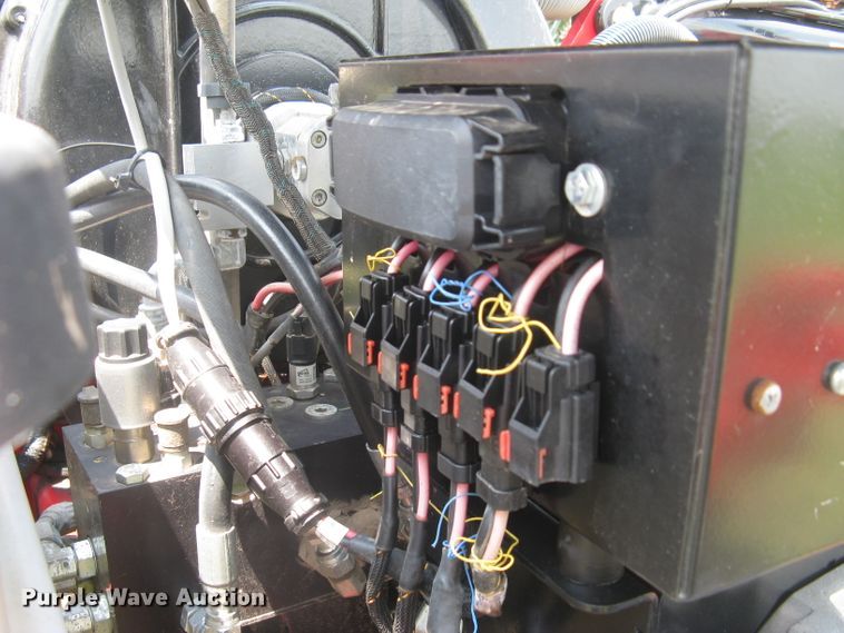 image for item DG5275 2019 White 9776 VE  no-till planter