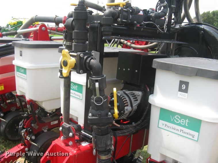 image for item DG5275 2019 White 9776 VE  no-till planter