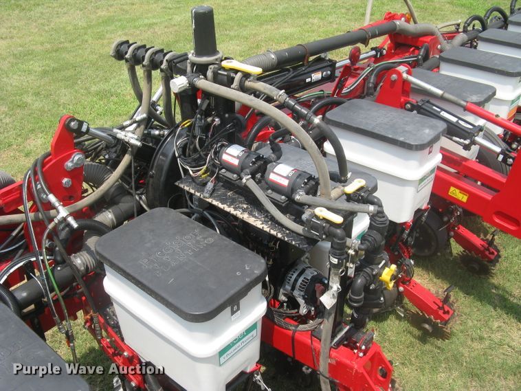 image for item DG5275 2019 White 9776 VE  no-till planter