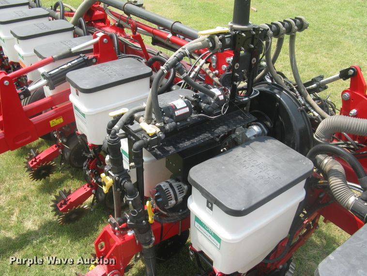 image for item DG5275 2019 White 9776 VE  no-till planter