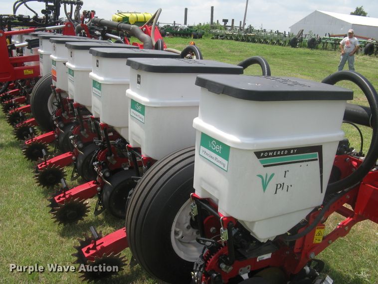 image for item DG5275 2019 White 9776 VE  no-till planter