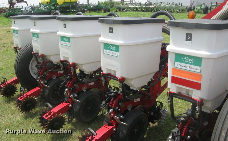 image for item DG5275 2019 White 9776 VE  no-till planter