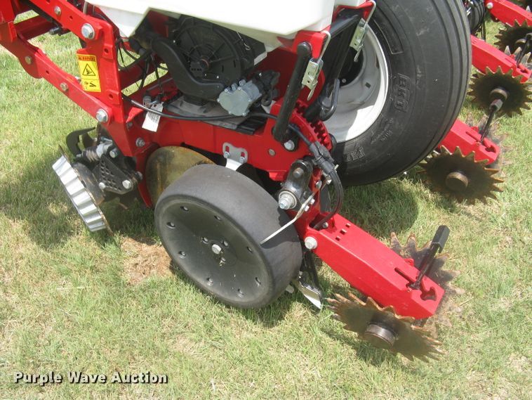 image for item DG5275 2019 White 9776 VE  no-till planter