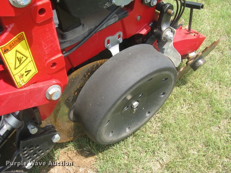 image for item DG5275 2019 White 9776 VE  no-till planter