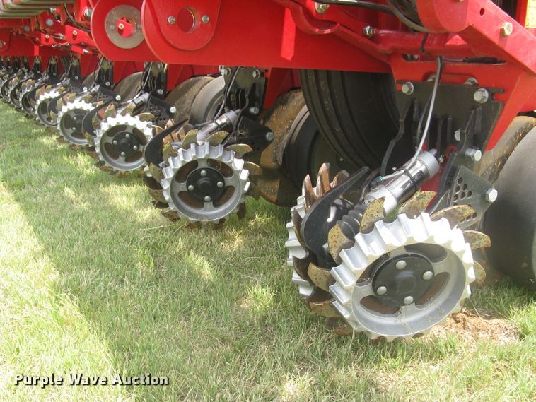 image for item DG5275 2019 White 9776 VE  no-till planter