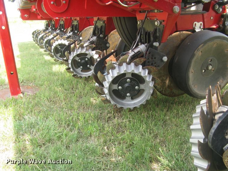 image for item DG5275 2019 White 9776 VE  no-till planter