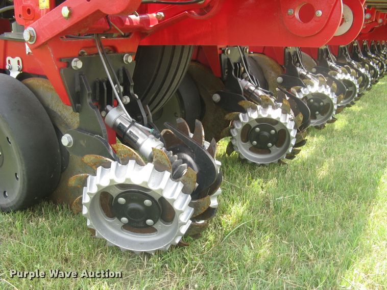 image for item DG5275 2019 White 9776 VE  no-till planter