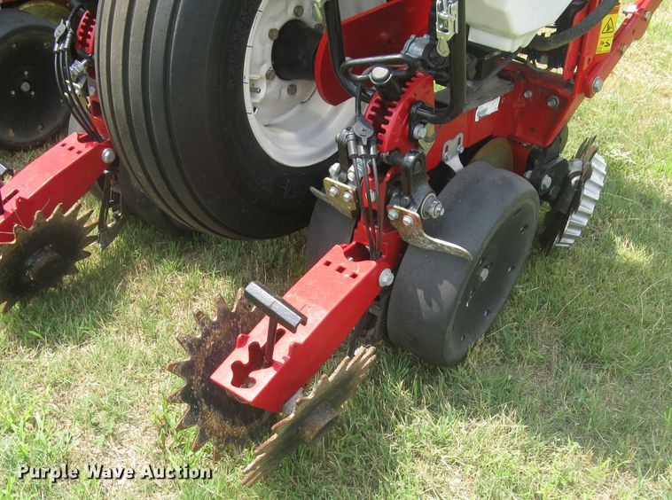 image for item DG5275 2019 White 9776 VE  no-till planter