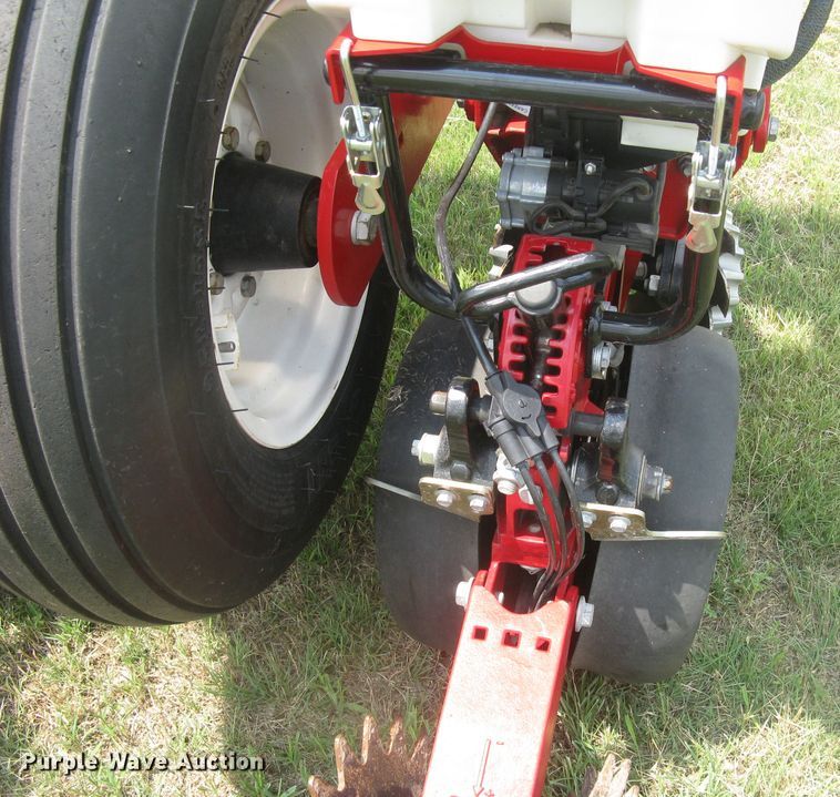 image for item DG5275 2019 White 9776 VE  no-till planter