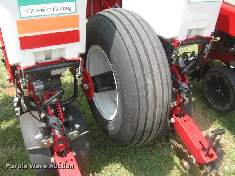 image for item DG5275 2019 White 9776 VE  no-till planter