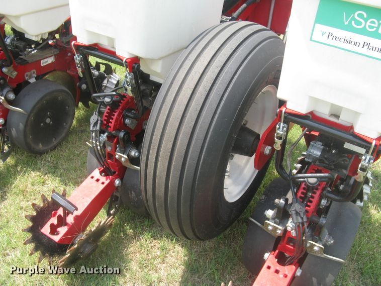 image for item DG5275 2019 White 9776 VE  no-till planter