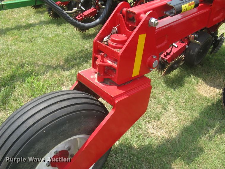 image for item DG5275 2019 White 9776 VE  no-till planter