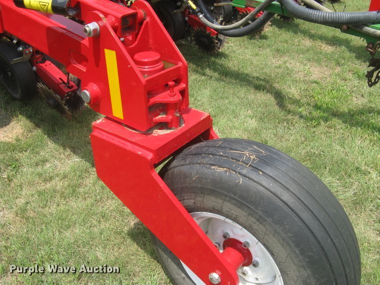 image for item DG5275 2019 White 9776 VE  no-till planter