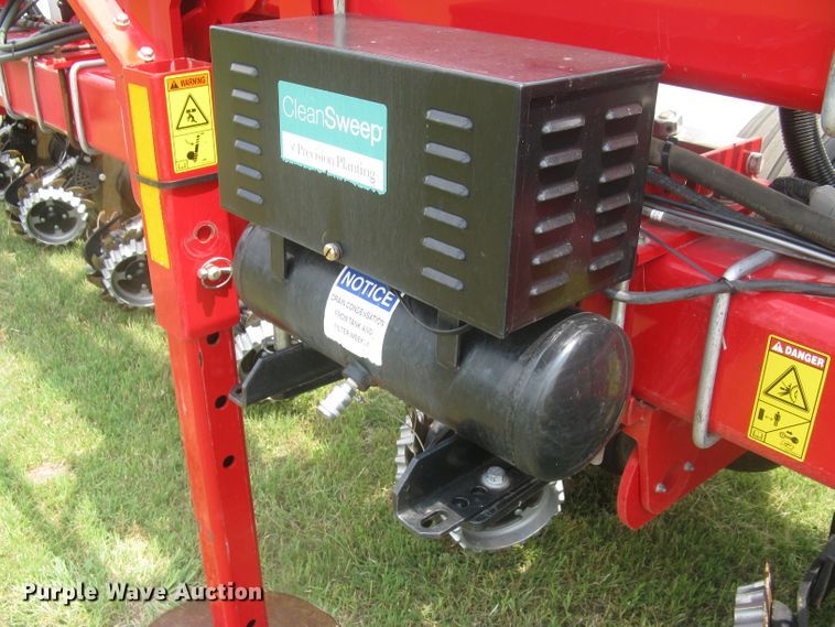 image for item DG5275 2019 White 9776 VE  no-till planter