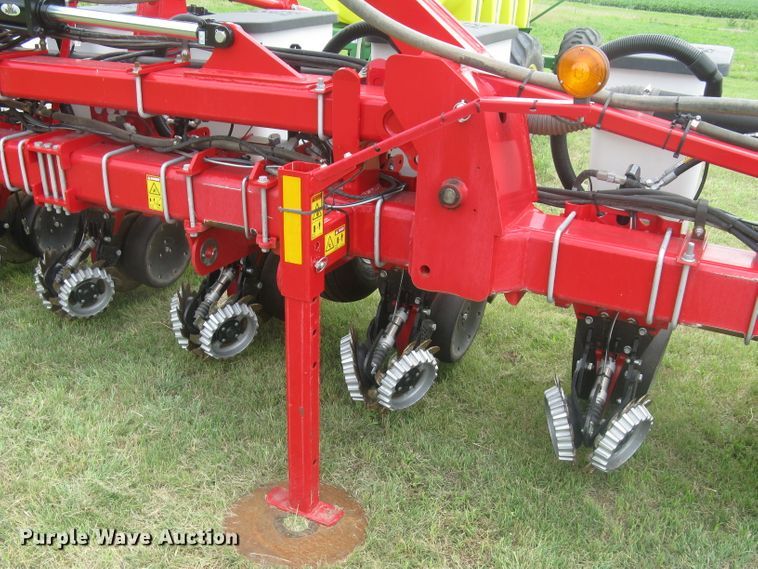 image for item DG5275 2019 White 9776 VE  no-till planter
