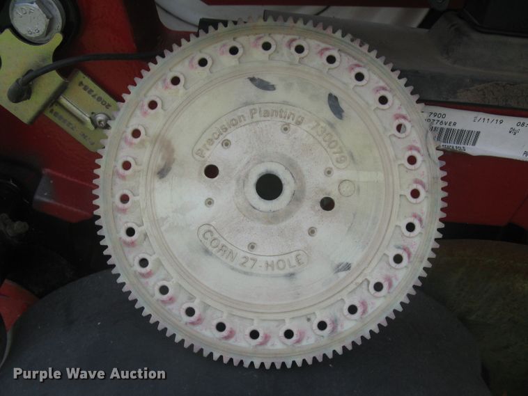 image for item DG5275 2019 White 9776 VE  no-till planter