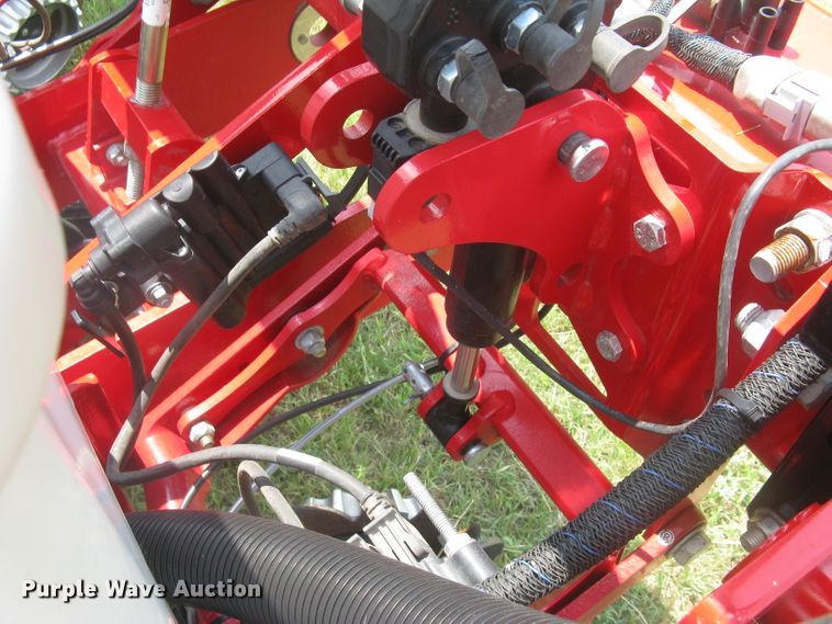 image for item DG5275 2019 White 9776 VE  no-till planter