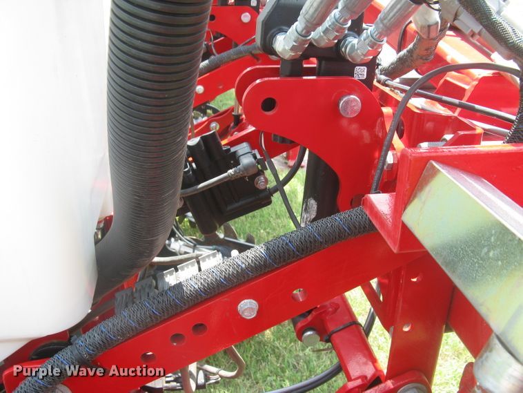 image for item DG5275 2019 White 9776 VE  no-till planter