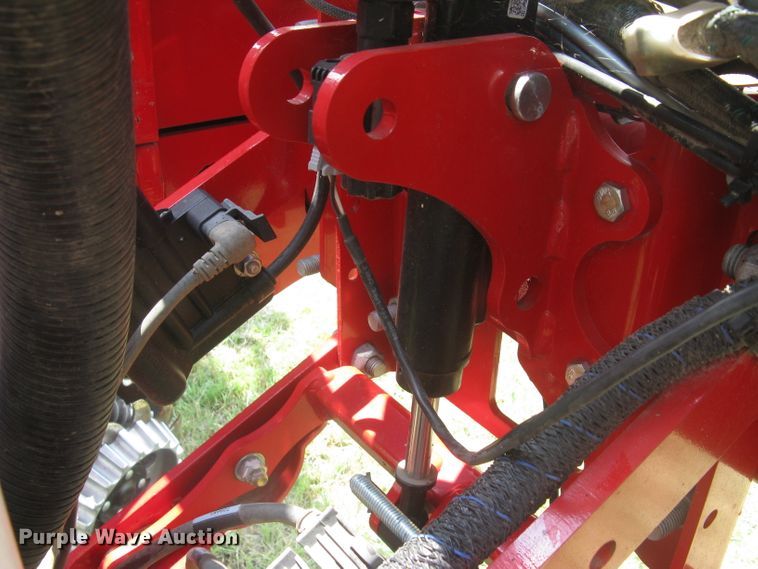 image for item DG5275 2019 White 9776 VE  no-till planter