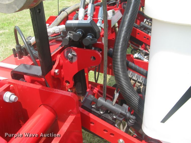 image for item DG5275 2019 White 9776 VE  no-till planter