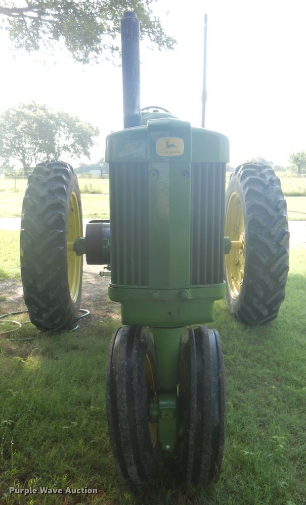 image for item DJ0552 1956 John Deere 620  tractor