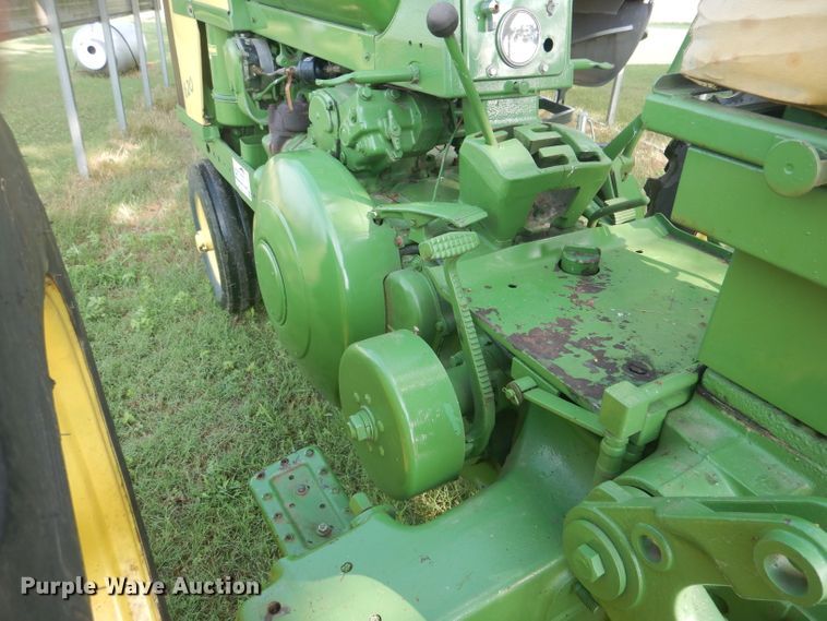 image for item DJ0552 1956 John Deere 620  tractor