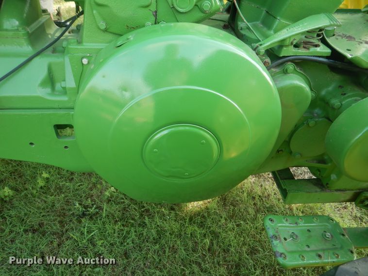 image for item DJ0552 1956 John Deere 620  tractor