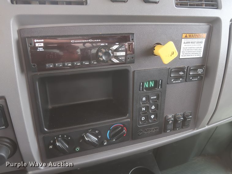 image for item DJ1931 2017 Peterbilt 337  feed mixer truck