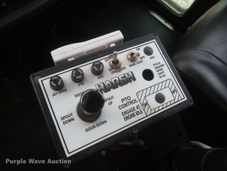 image for item DJ1931 2017 Peterbilt 337  feed mixer truck