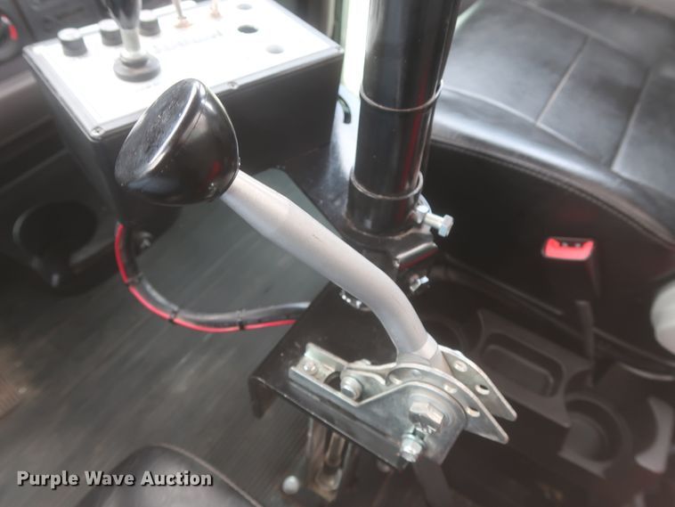 image for item DJ1931 2017 Peterbilt 337  feed mixer truck