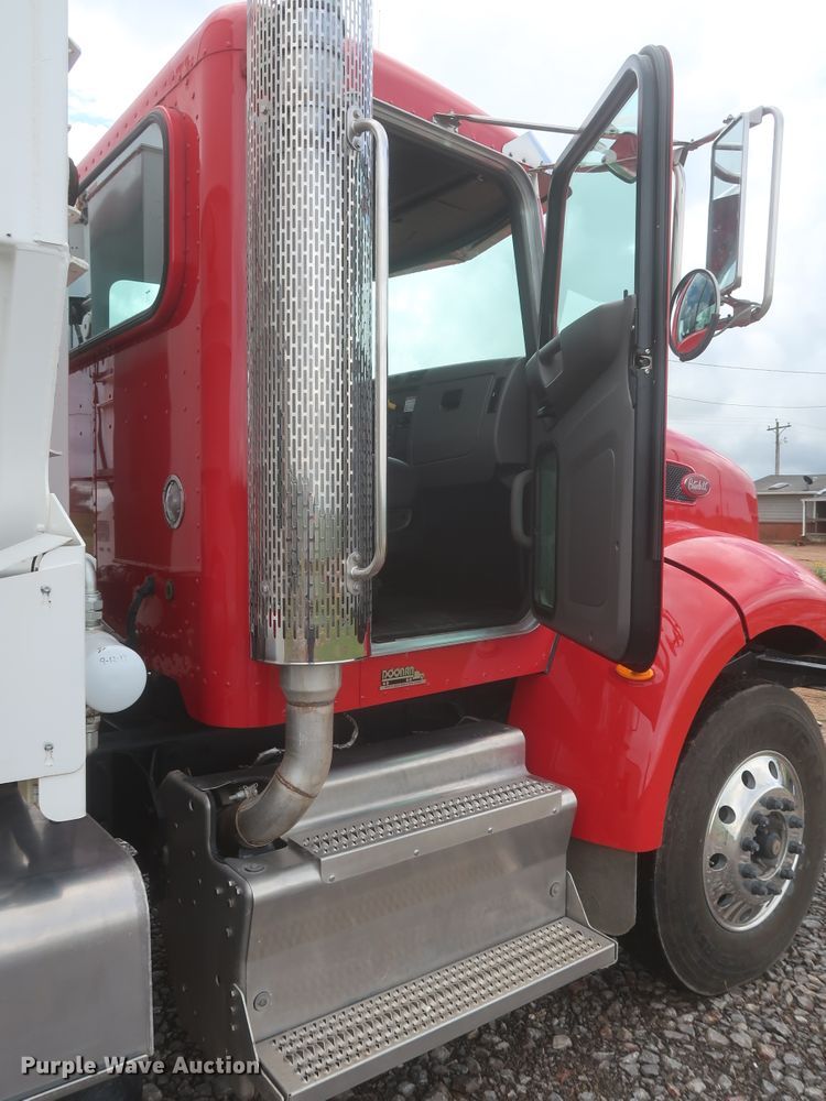 image for item DJ1931 2017 Peterbilt 337  feed mixer truck