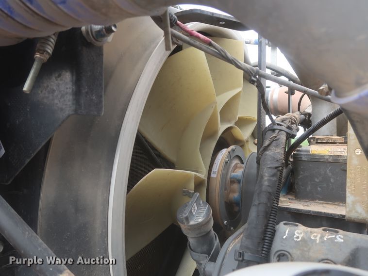 image for item DJ1931 2017 Peterbilt 337  feed mixer truck