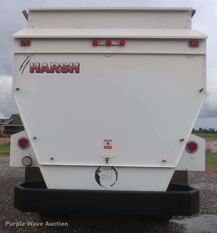 image for item DJ1931 2017 Peterbilt 337  feed mixer truck