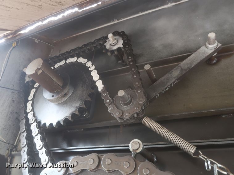 image for item DJ1931 2017 Peterbilt 337  feed mixer truck