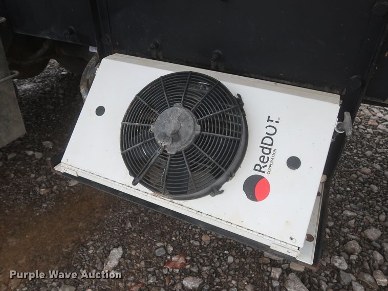 image for item DJ1931 2017 Peterbilt 337  feed mixer truck