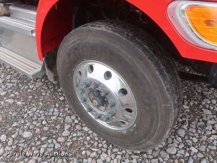 image for item DJ1931 2017 Peterbilt 337  feed mixer truck