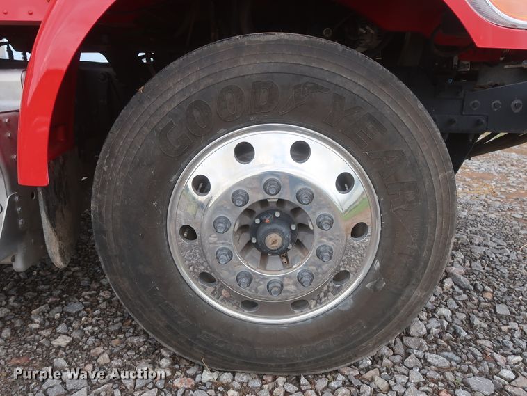 image for item DJ1931 2017 Peterbilt 337  feed mixer truck