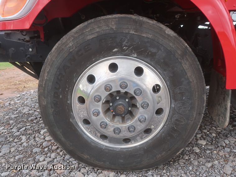 image for item DJ1931 2017 Peterbilt 337  feed mixer truck