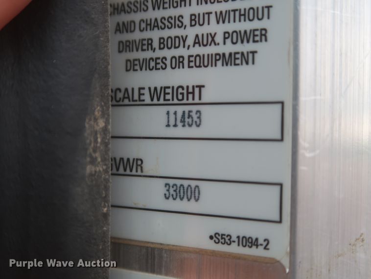 image for item DJ1931 2017 Peterbilt 337  feed mixer truck