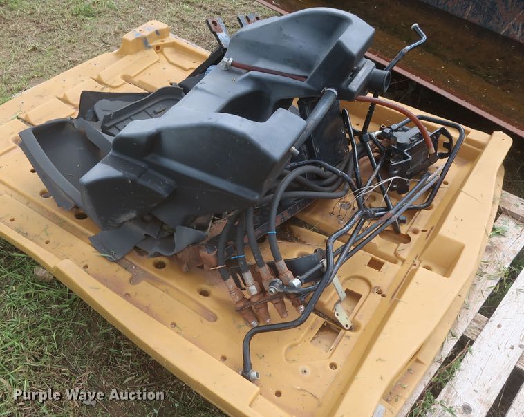 image for item DJ1937 New Holland TN75A  MFWD tractor