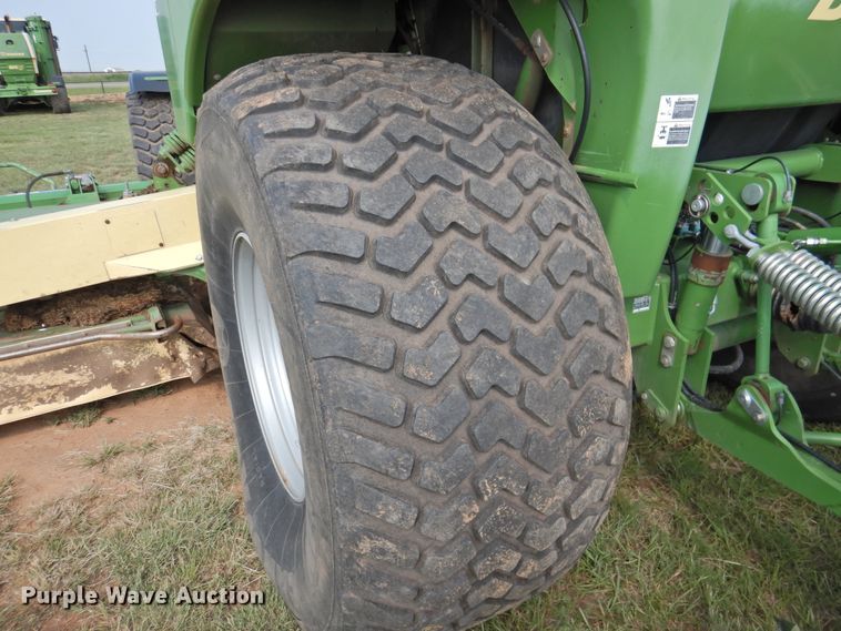 image for item DK2380 2015 Krone Big M 420  windrower