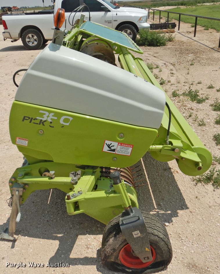 image for item DK2381 2016 Claas 380  pickup head