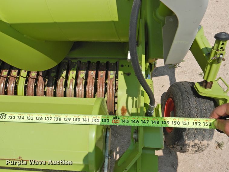 image for item DK2381 2016 Claas 380  pickup head