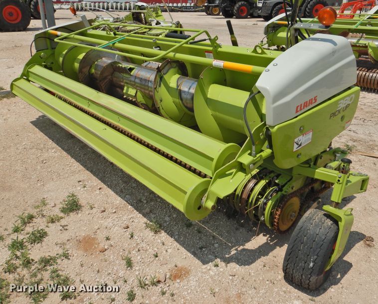 image for item DK2382 2017 Claas 380  pickup head