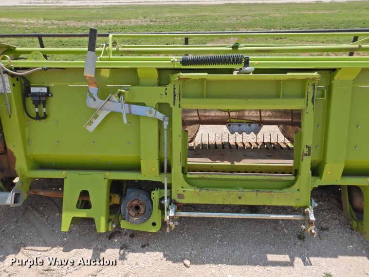 image for item DK2382 2017 Claas 380  pickup head